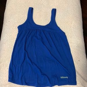 Super cute billabong t-shirt